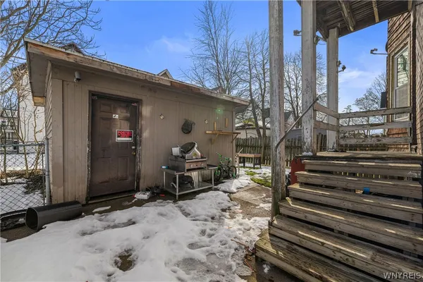 $950 | 109 Spaulding Street, Unit FRT, Buffalo, NY 14220