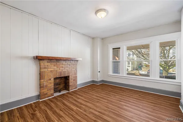 $950 | 109 Spaulding Street, Unit FRT, Buffalo, NY 14220