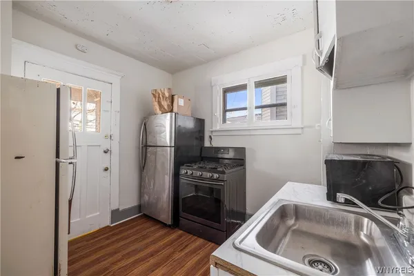 $950 | 109 Spaulding Street, Unit FRT, Buffalo, NY 14220