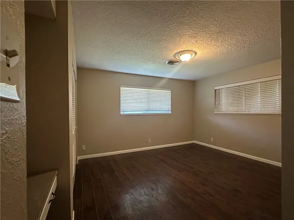 $1,995 | 6022 Killarney Drive, Corpus Christi, TX 78413