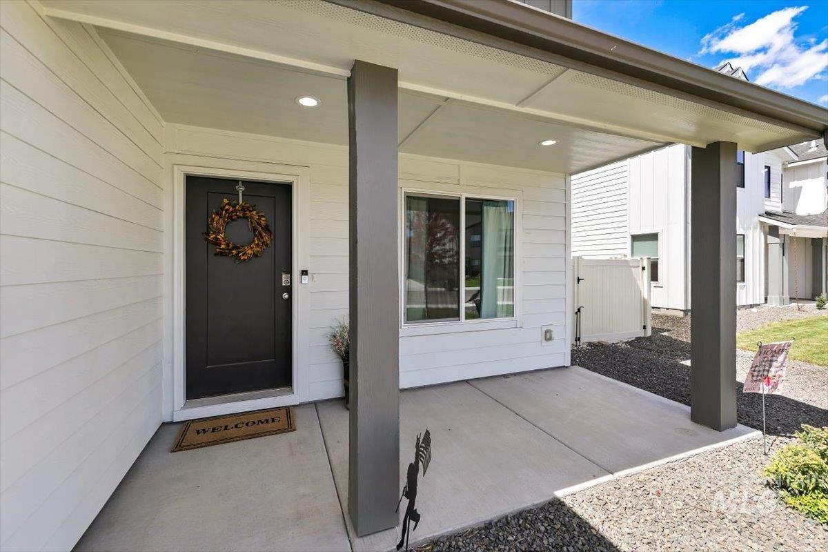 8575 South Foraker Way Kuna, ID 83634 - Photo 41 of 43 Large covered front porch