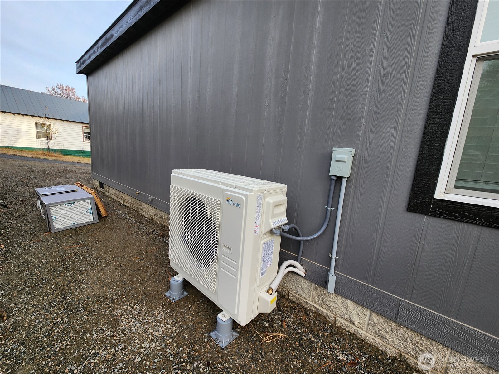 720 South Jefferson Street Republic, WA 99166 - Photo 24 of 27 a utility room with dryer and washer
