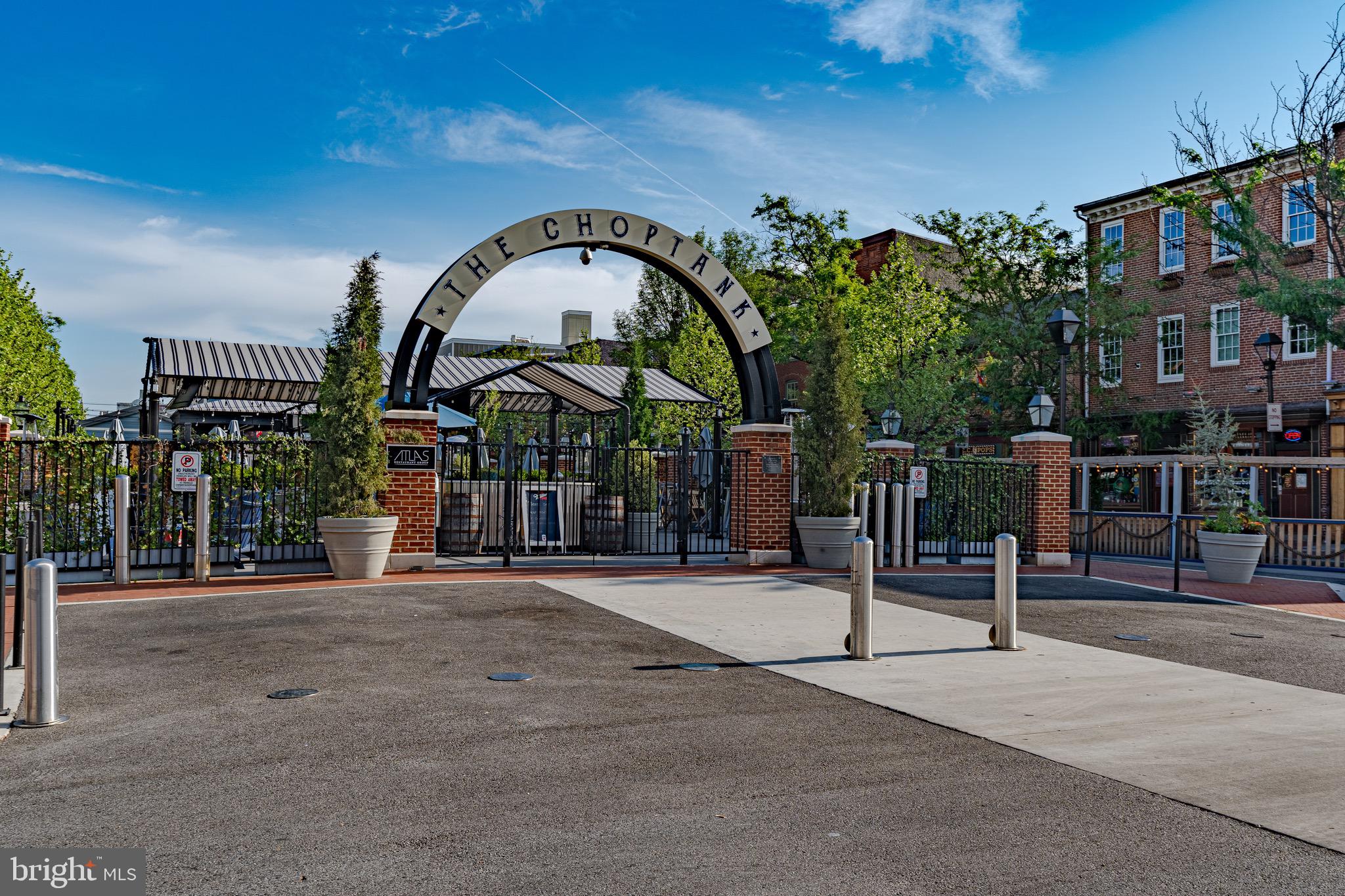 1735 Aliceanna Street Baltimore, MD 21231 - Photo 47 of 48 a front view of a building with parking