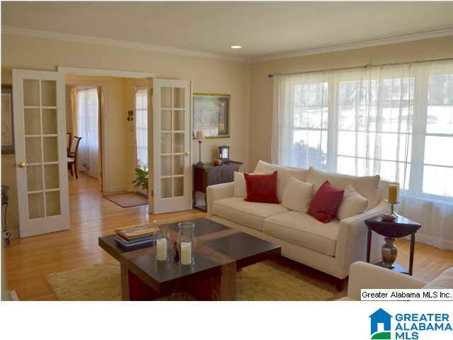 2205 Shades Crest Road Birmingham, AL 35216 - Photo 3 of 32