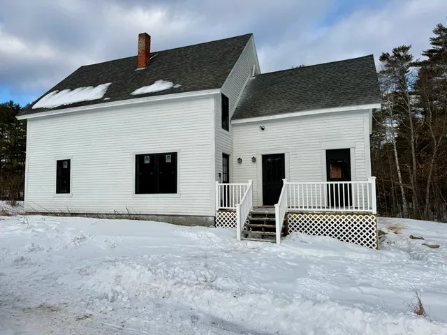 $250,000 | 289 South Main Street, Andover, ME 04216
