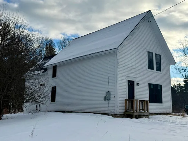 $250,000 | 289 South Main Street, Andover, ME 04216