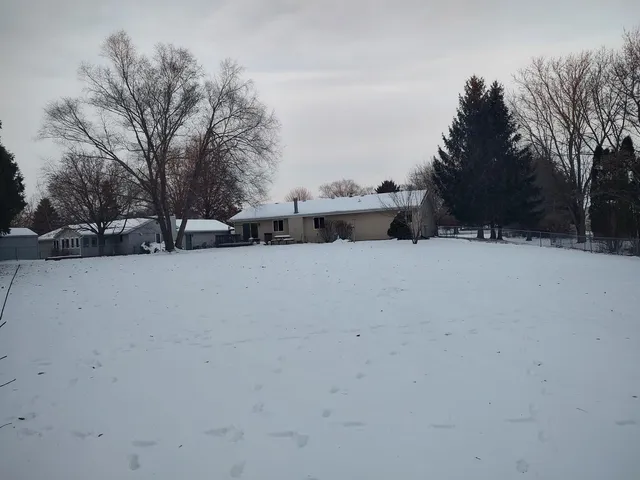 $319,900 | 1128 Royal Aberdeen Drive, Rockford, IL 61103