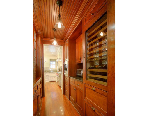 26 Braddock Park Boston, MA 02116 - Photo 3 of 14