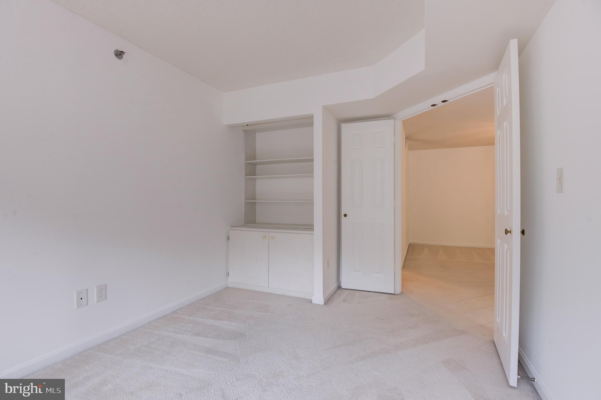19385 Cypress Ridge Terrace, Unit 220 Leesburg, VA 20176 - Photo 20 of 64