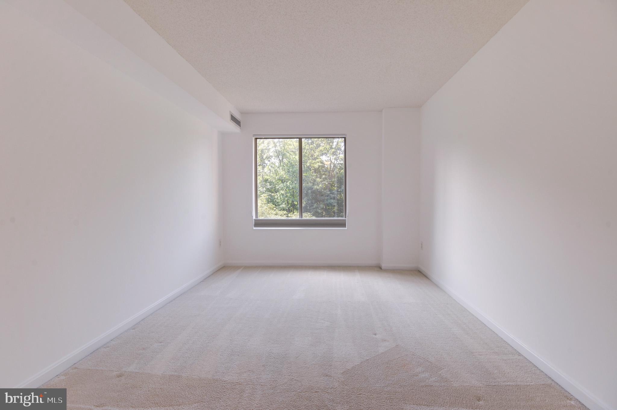 19385 Cypress Ridge Terrace, Unit 220 Leesburg, VA 20176 - Photo 25 of 64