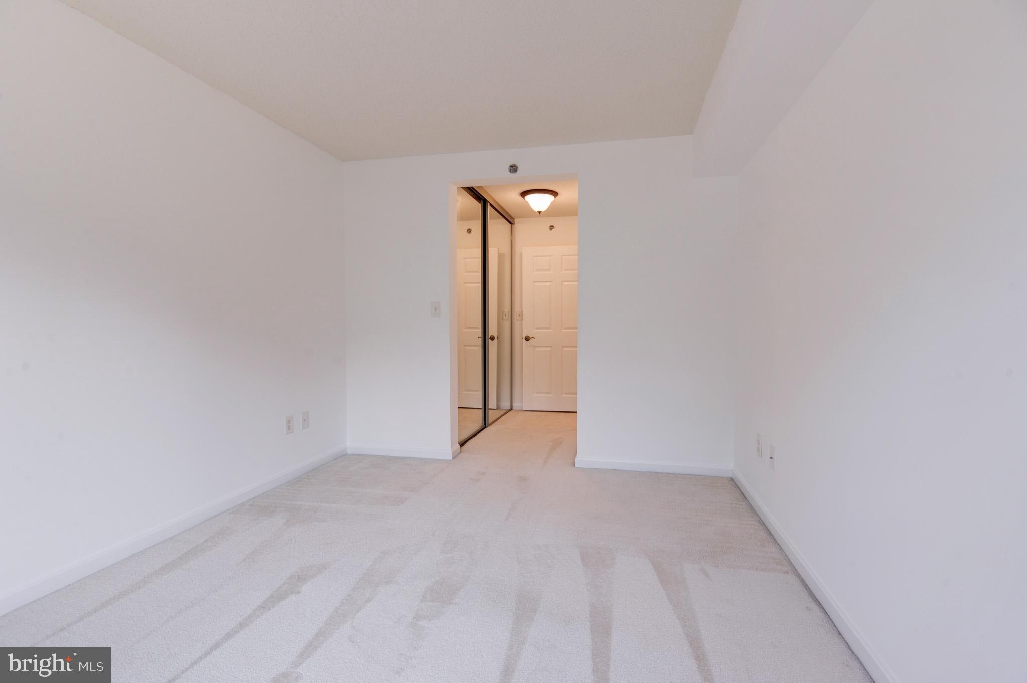19385 Cypress Ridge Terrace, Unit 220 Leesburg, VA 20176 - Photo 26 of 64