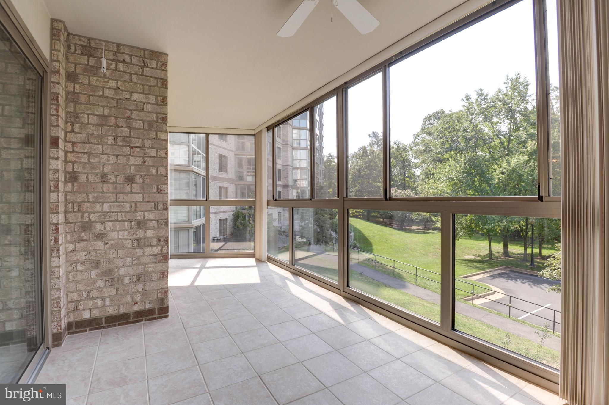 19385 Cypress Ridge Terrace, Unit 220 Leesburg, VA 20176 - Photo 28 of 64