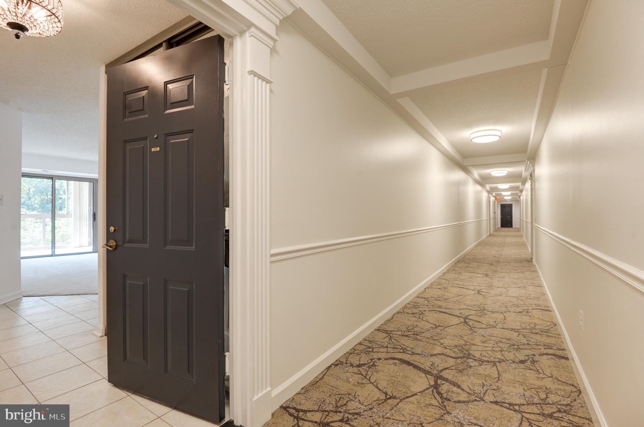 19385 Cypress Ridge Terrace, Unit 220 Leesburg, VA 20176 - Photo 3 of 64
