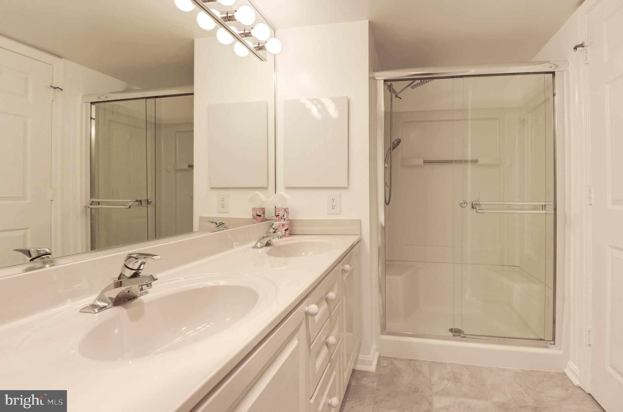19385 Cypress Ridge Terrace, Unit 220 Leesburg, VA 20176 - Photo 44 of 64