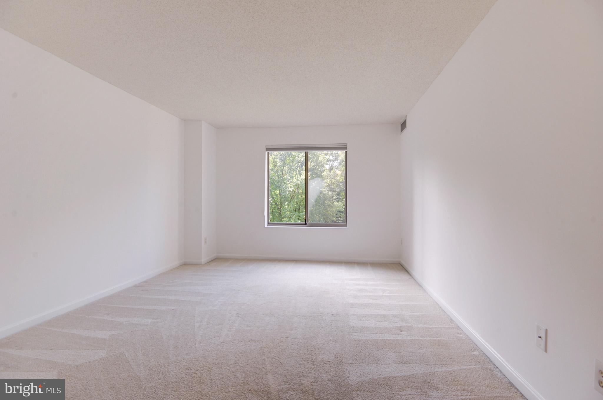 19385 Cypress Ridge Terrace, Unit 220 Leesburg, VA 20176 - Photo 46 of 64