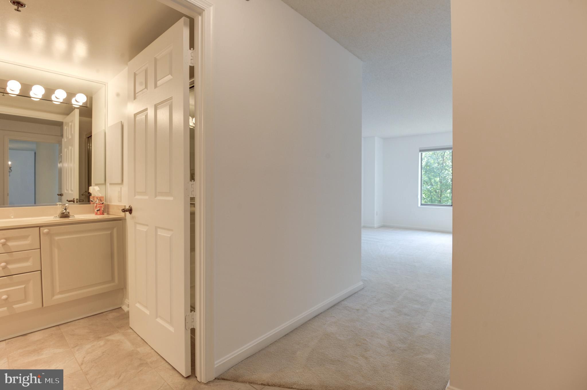 19385 Cypress Ridge Terrace, Unit 220 Leesburg, VA 20176 - Photo 50 of 64