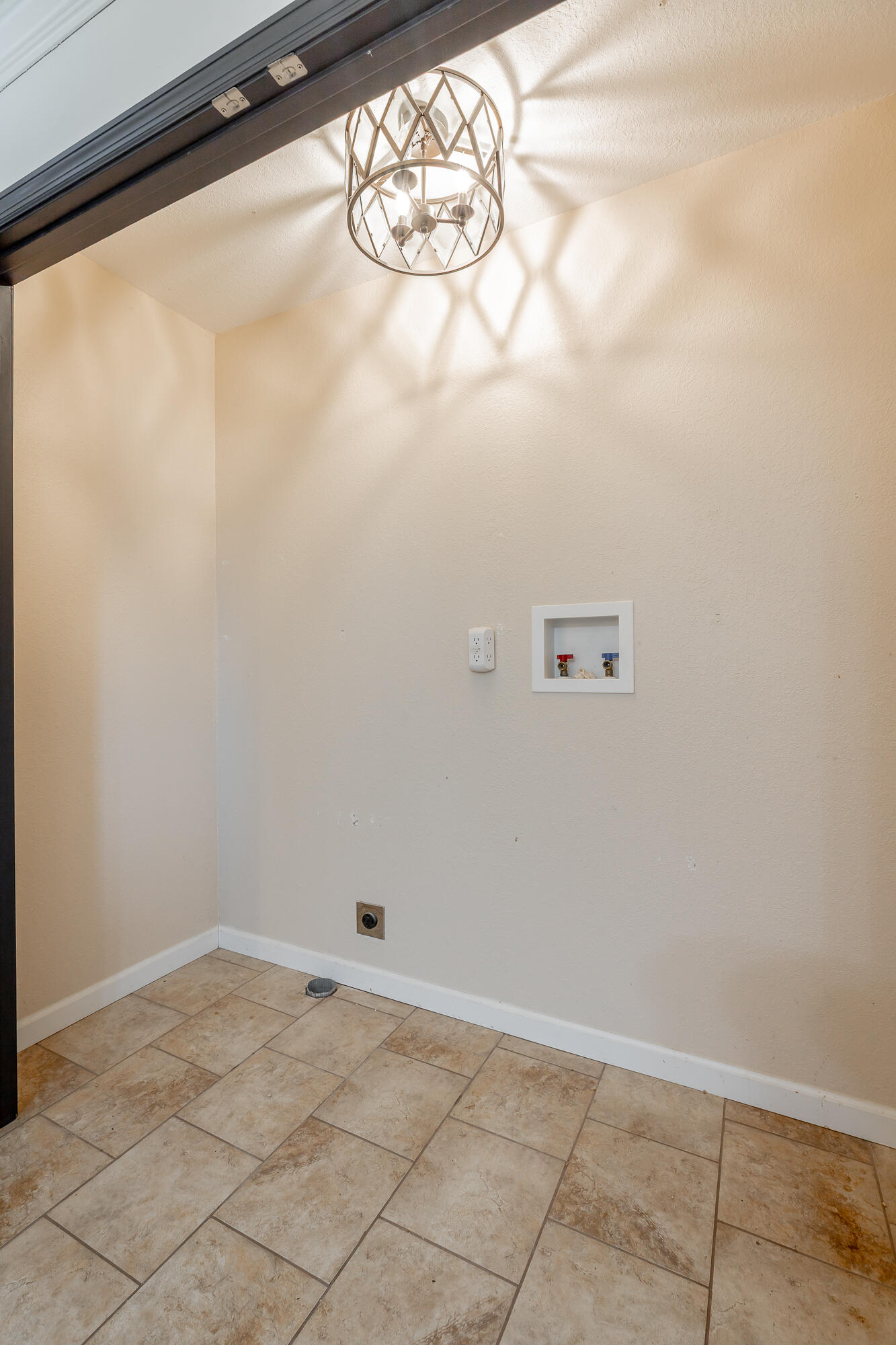 210 Ruby Street Bridgeport, AL 35740 - Photo 33 of 65 210 Ruby Street HD-53