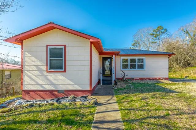 $149,999 | 210 Ruby Street, Bridgeport, AL 35740