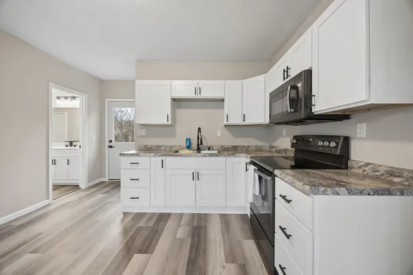 $205,900 | 615 Getty Street South, Sauk Centre, MN 56378