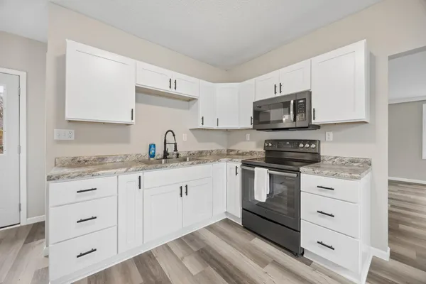 $205,900 | 615 Getty Street South, Sauk Centre, MN 56378