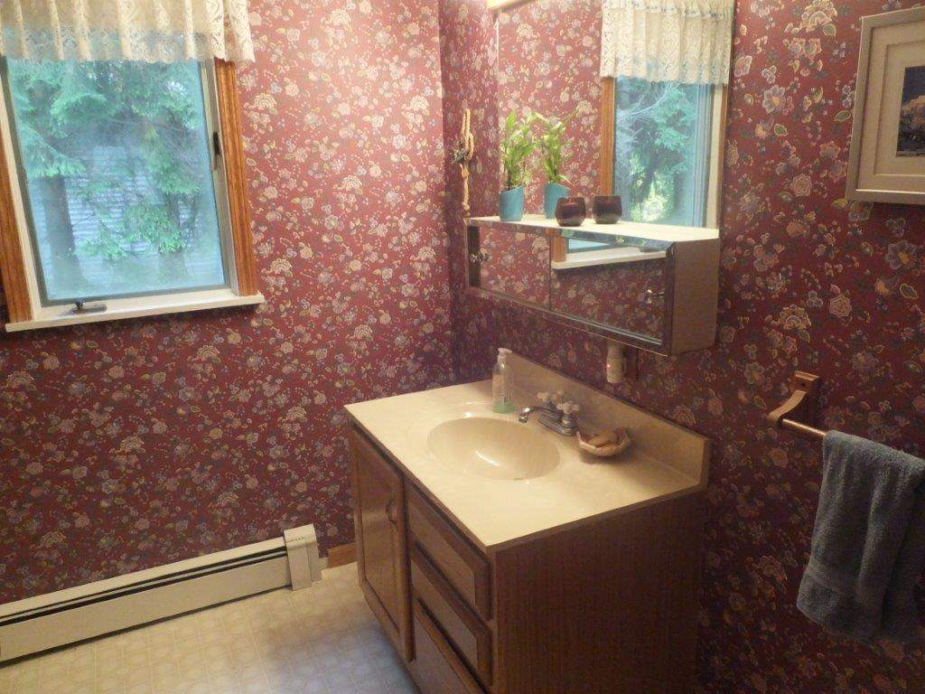 5247 Silver Pines Road Traverse City, MI 49685 - Photo 26 of 27 1853009-25.JPG