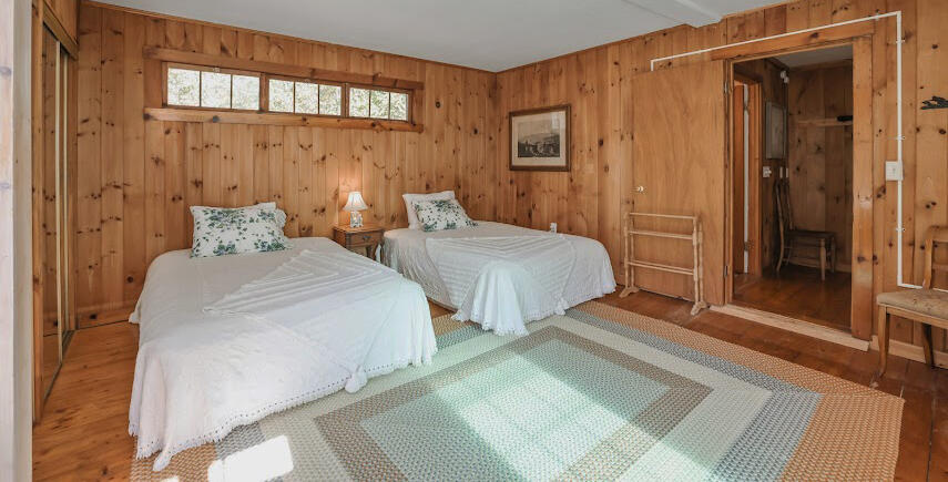 129-133 Pension Ridge Road Boothbay, ME 04537 - Photo 17 of 44 bigbedroom4