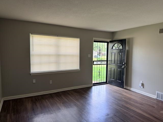 3829 Ford Road Memphis, TN 38109 - Photo 5 of 22