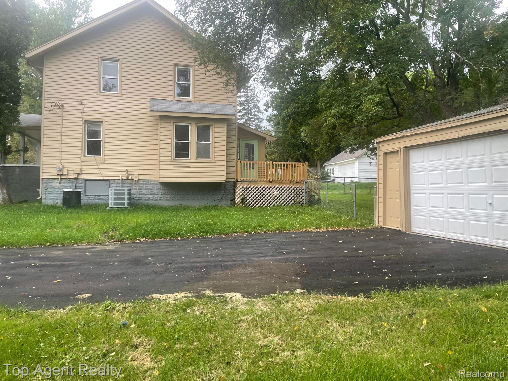 2448 West Auburn Road Rochester, MI 48309 - Photo 15 of 16