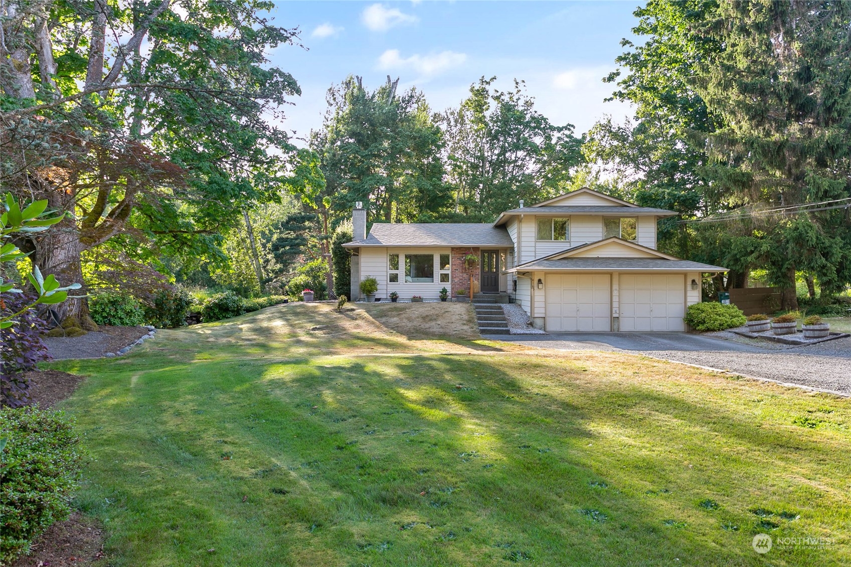 4165 Cougar Road Bellingham, WA 98226 - Photo 1 of 40 Gallery Image 1