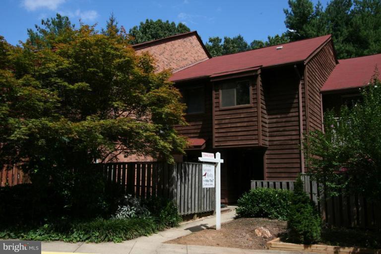 1921 Winterport Cluster Reston, VA 20191 - Photo 1 of 17 Exterior (Main)