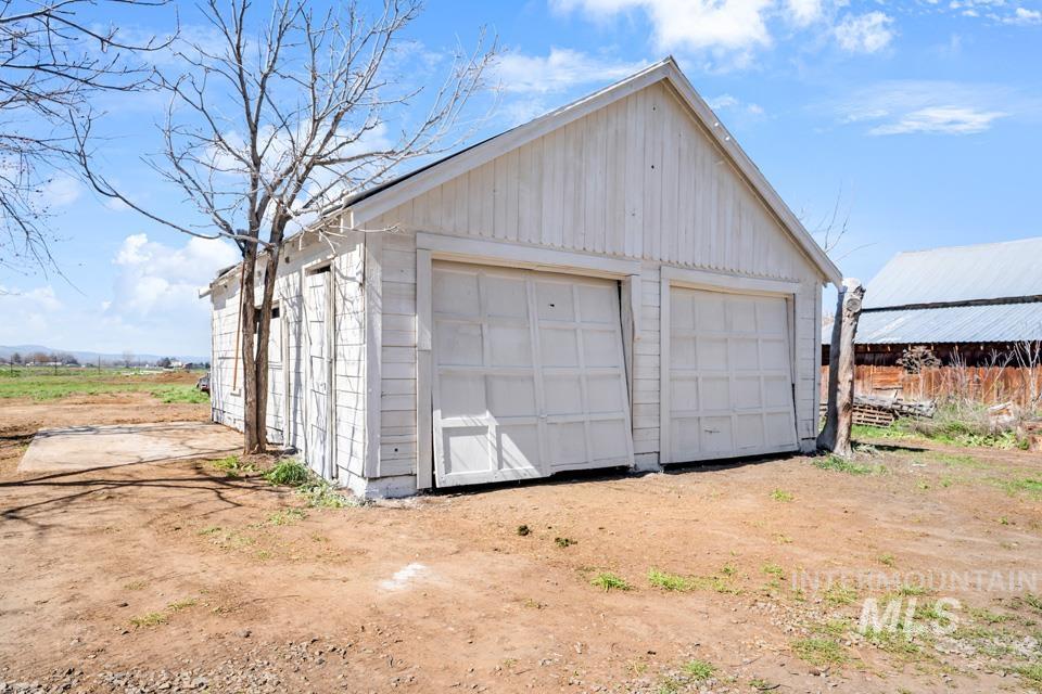 535 Day Road Weiser, ID 83672 - Photo 41 of 44 View of detached garage