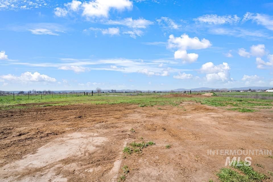 535 Day Road Weiser, ID 83672 - Photo 42 of 44 View of yard with a view of countryside