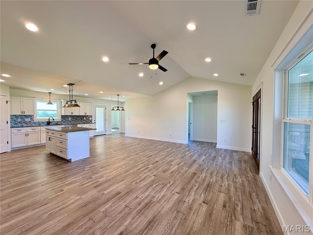 237 Sycamore Road Perryville, MO 63775 - Photo 6 of 37