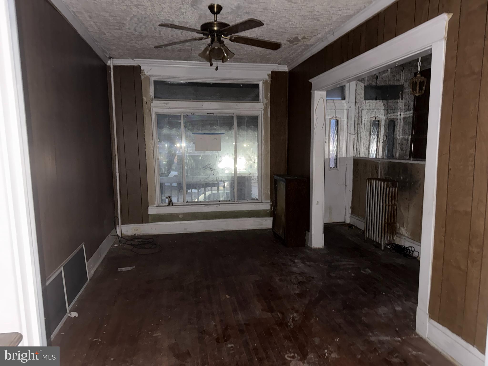 2 Benkert Avenue Baltimore, MD 21229 - Photo 2 of 4 a view of an empty room with a bathroom