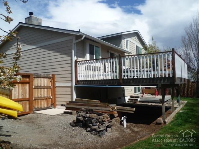 2157 Northeast Wells Acres Road Bend, OR 97701 - Photo 20 of 25 Rock fire pit, or make this area whateve