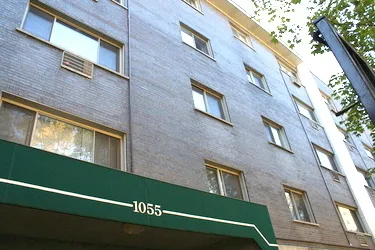 $1,400 | 1055 West Catalpa Avenue, Unit 422, Chicago, IL 60640