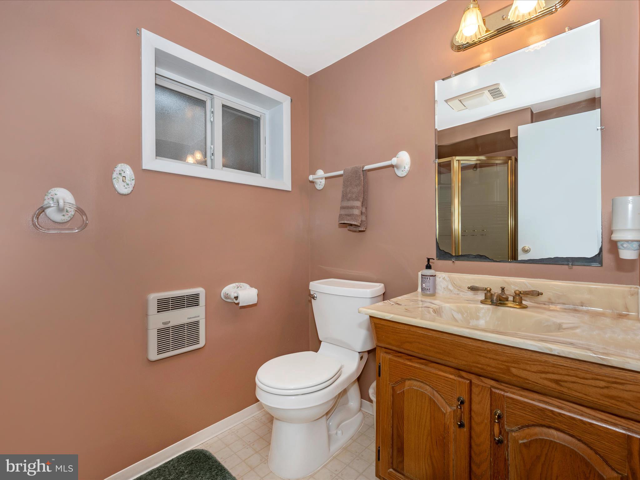 24000 Bush Hill Road Gaithersburg, MD 20882 - Photo 38 of 55 Lower level full bath #3