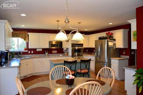 2359 East Cook Road Grand Blanc, MI 48439 - Photo 8 of 31 20433074-7.JPG