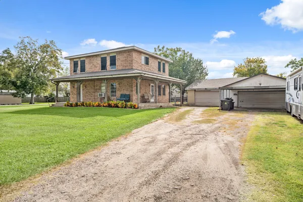 $219,900 | 4612 17th Street, Bacliff, TX 77518