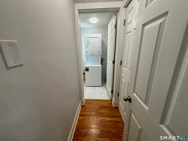 $619,000 | 8-10 Jetland Place, Bridgeport, CT 06605