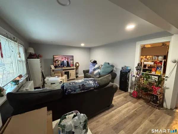 $619,000 | 8-10 Jetland Place, Bridgeport, CT 06605