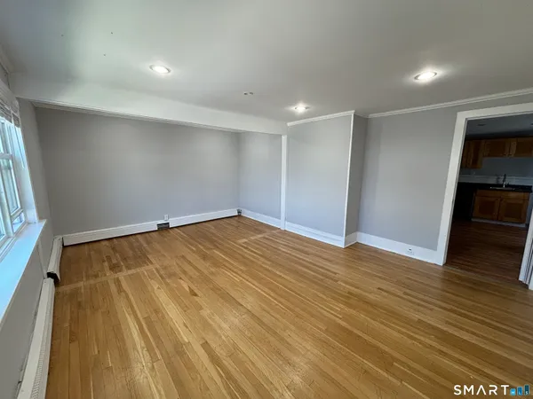 $619,000 | 8-10 Jetland Place, Bridgeport, CT 06605