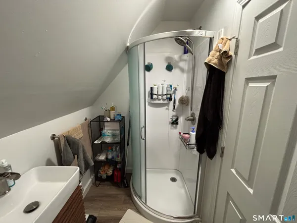 $619,000 | 8-10 Jetland Place, Bridgeport, CT 06605