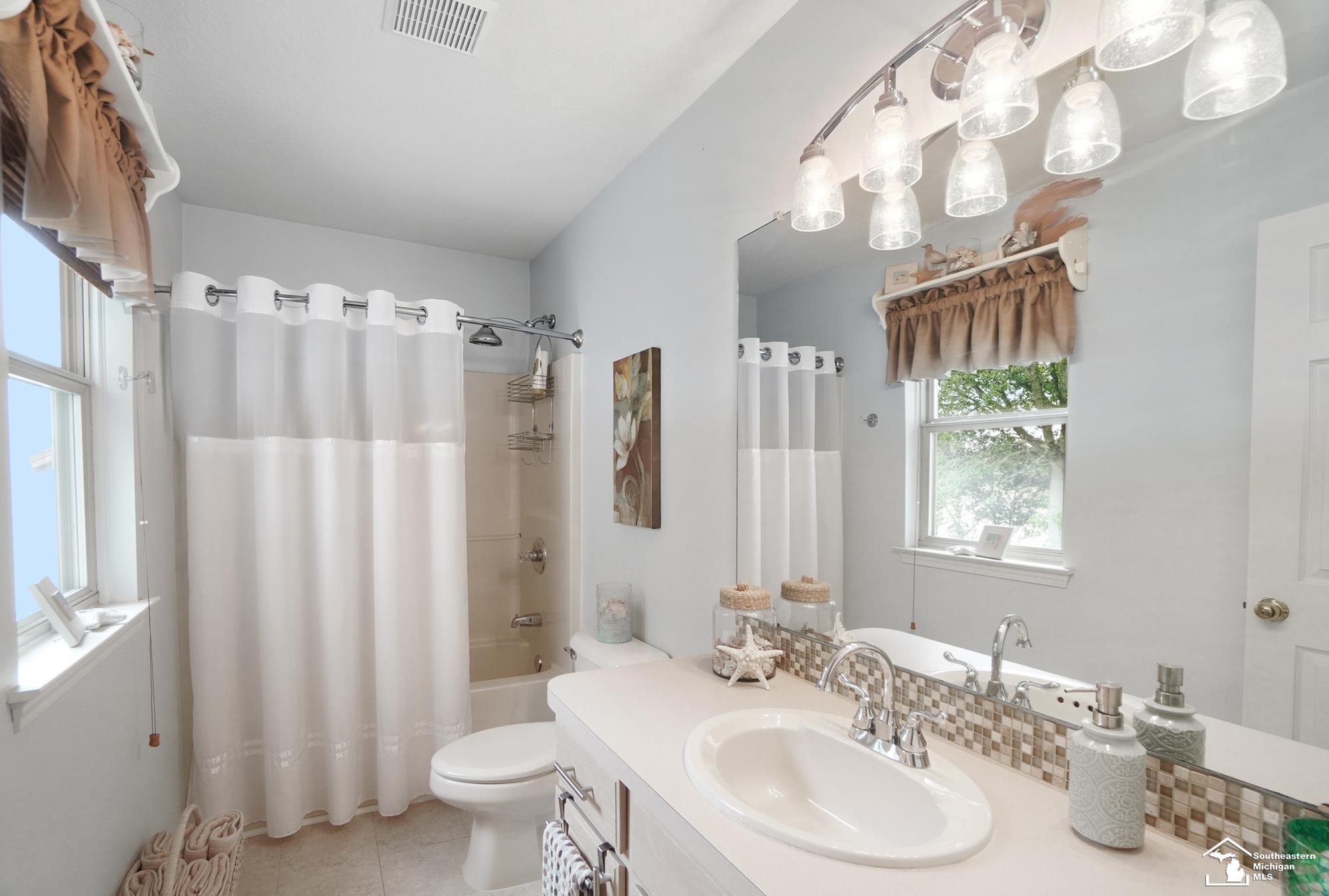 4548 Partridge Lane Newport, MI 48166 - Photo 28 of 62 50212421-956b4574-2bdc-4d74-aada-5b9dc240150c.JPG