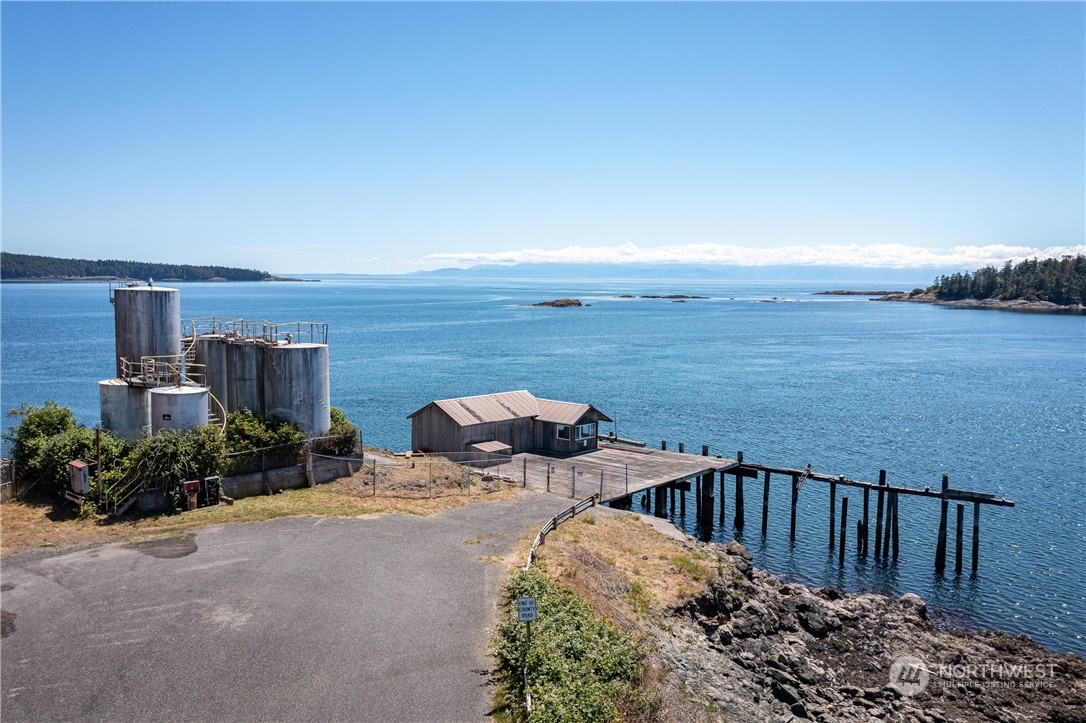 1996 Richardson Road Lopez Island, WA 98261 - Photo 8 of 16 a view of balcony with furniture