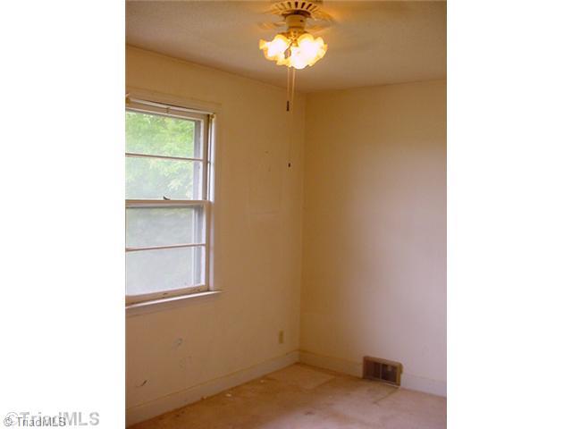 2460 Darwick Road Winston-Salem, NC 27127 - Photo 4 of 9 Master Bedroom.