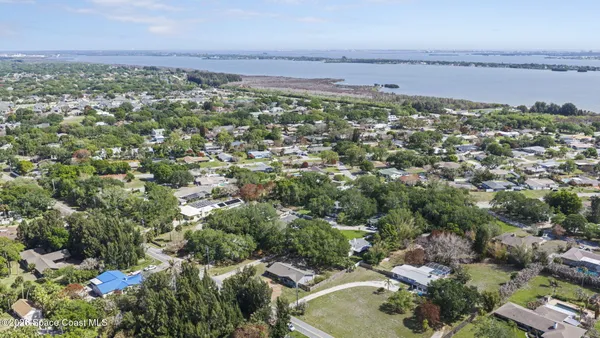 $400,000 | 3670 South Tropical Trail, Merritt Island, FL 32952