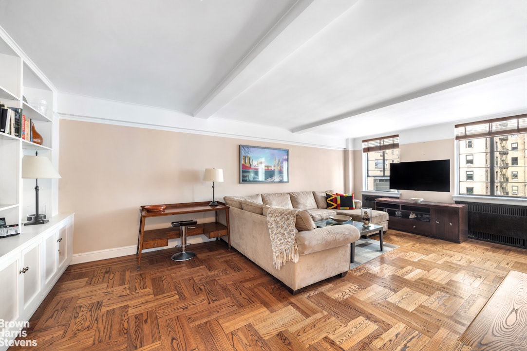 110 East 87th Street, Unit 9B Manhattan, NY 10128 - Photo 2 of 10