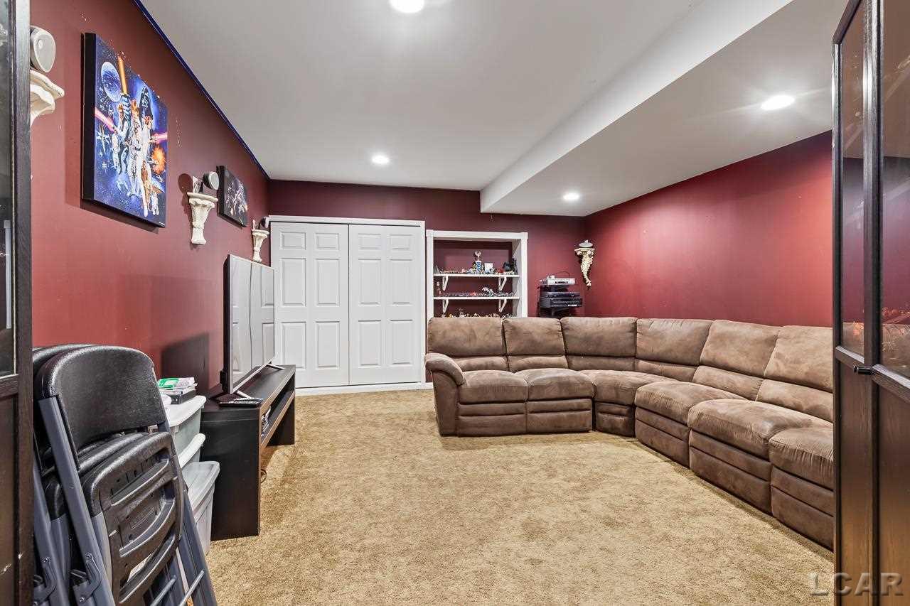 507 Ridge Point Drive Dundee, MI 48131 - Photo 31 of 46 50058847-30.JPG