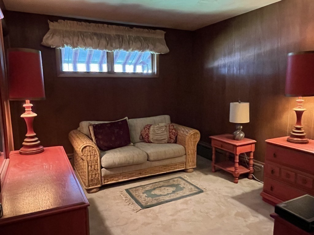 585 High Street Clinton, MA 01510 - Photo 23 of 36 Gallery Image 23